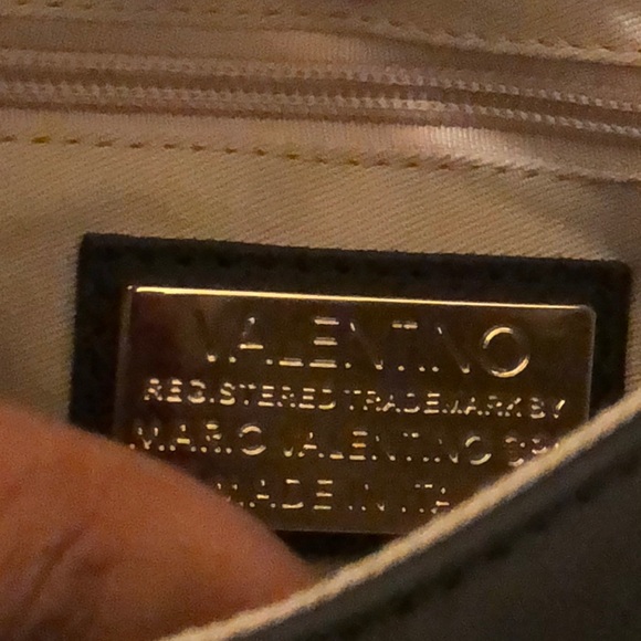 Black/Quilted Leather Bag/Gold Strap (A Must 👀)!!